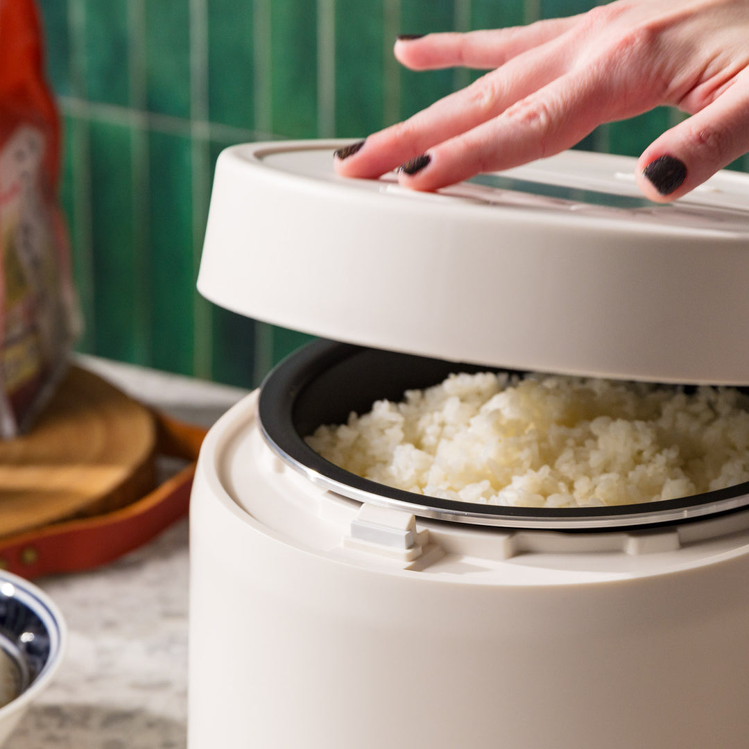Premium Rice Cooker - IRIS USA