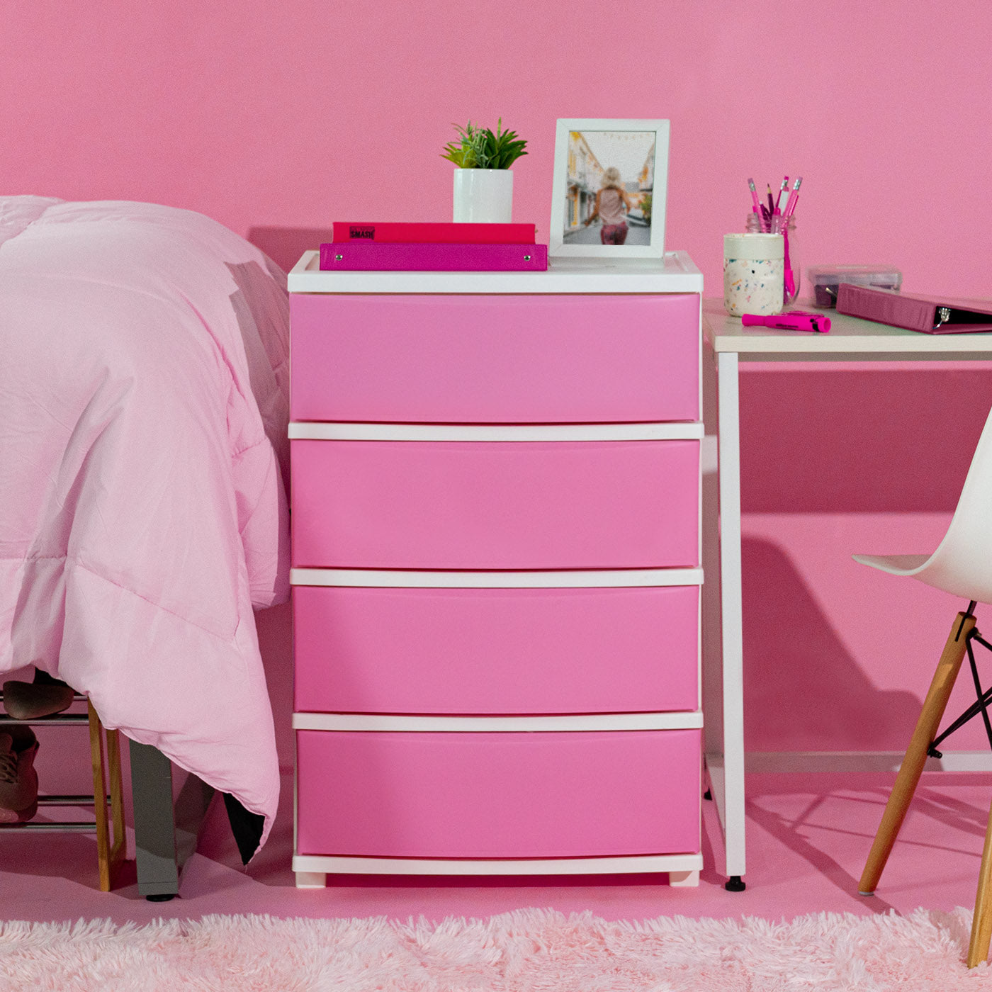 peony0202 drawer ピンク ジレ Pink Dresser with Flower Knobs | Wisteria
