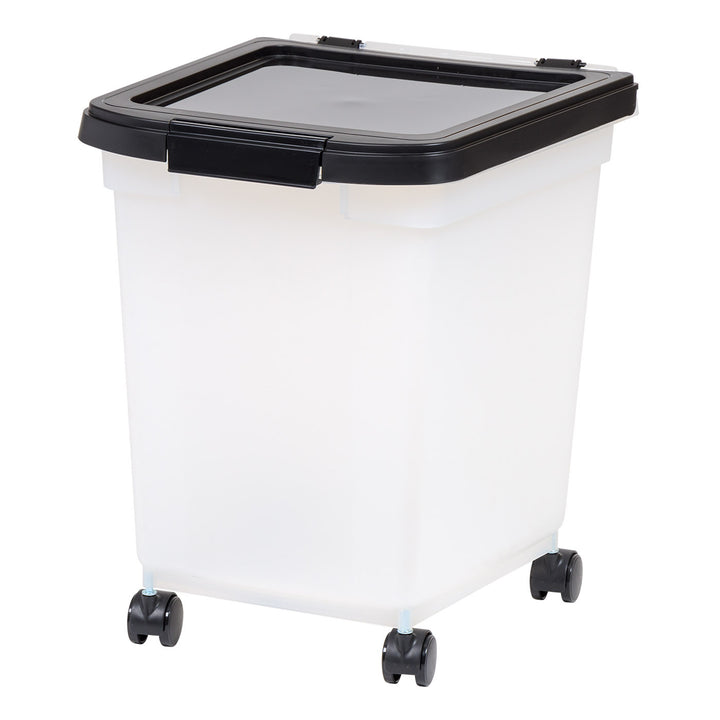 32.5 Quart WeatherPro® Airtight Pet Food Container, Black Lid