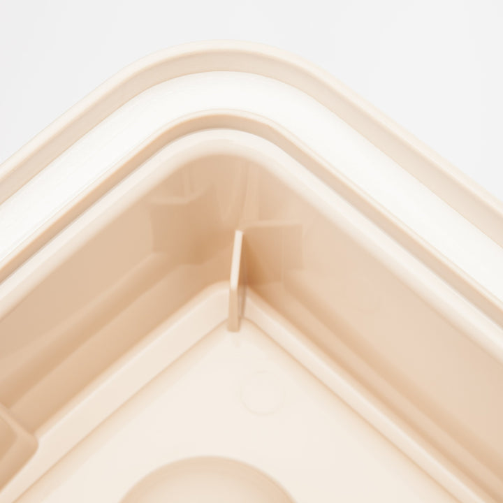 Large Elevated Feeder with Airtight Storage, Almond - IRIS USA, Inc.