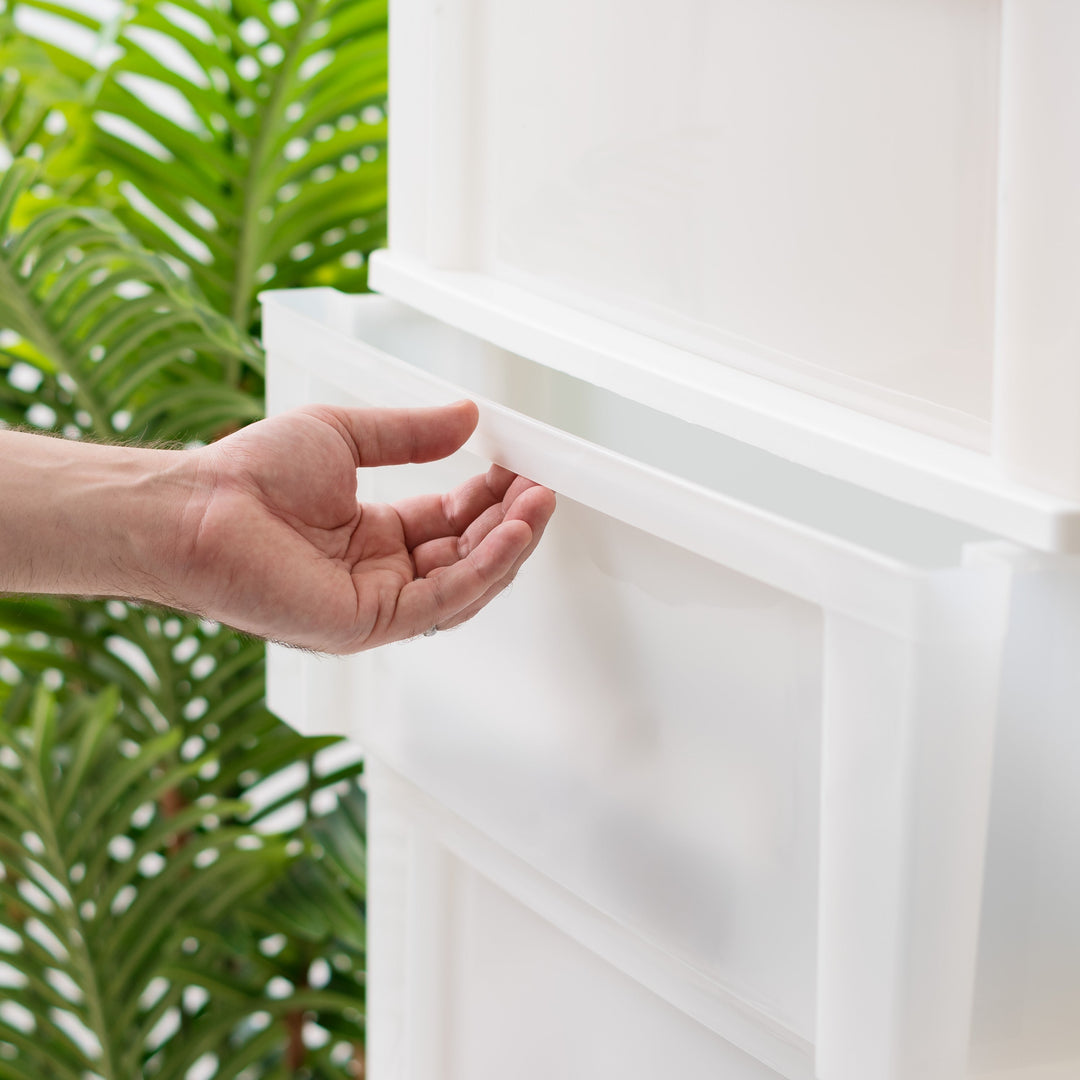 4-Drawer Wide Chest, White/Natural - IRIS USA, Inc.