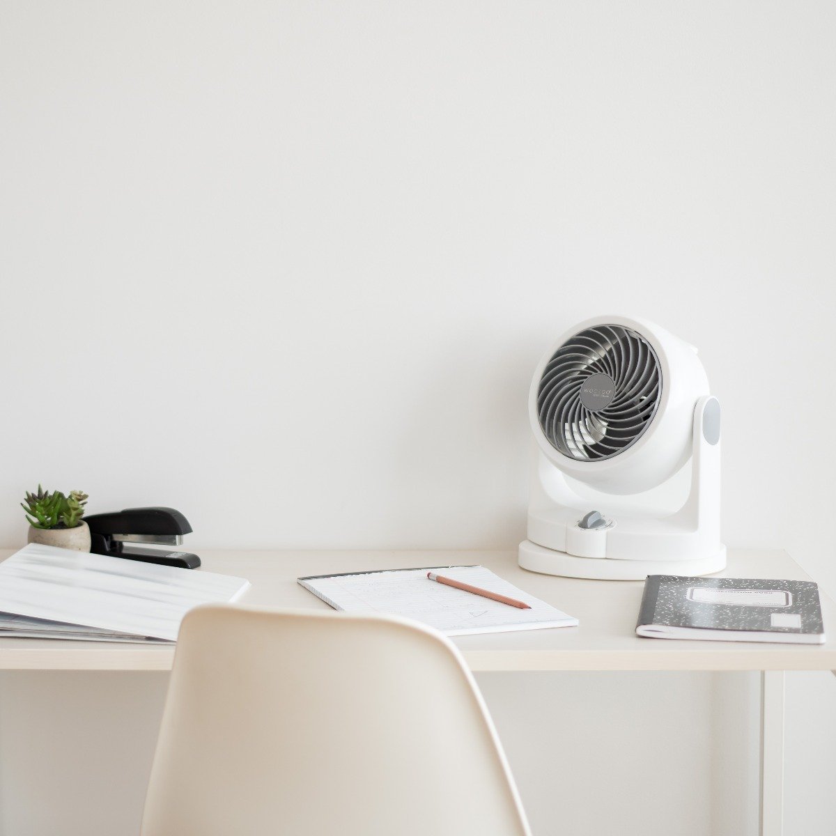 WOOZOO® Turbo Fan Medium - Horizontal Oscillation, Vertical Tilt