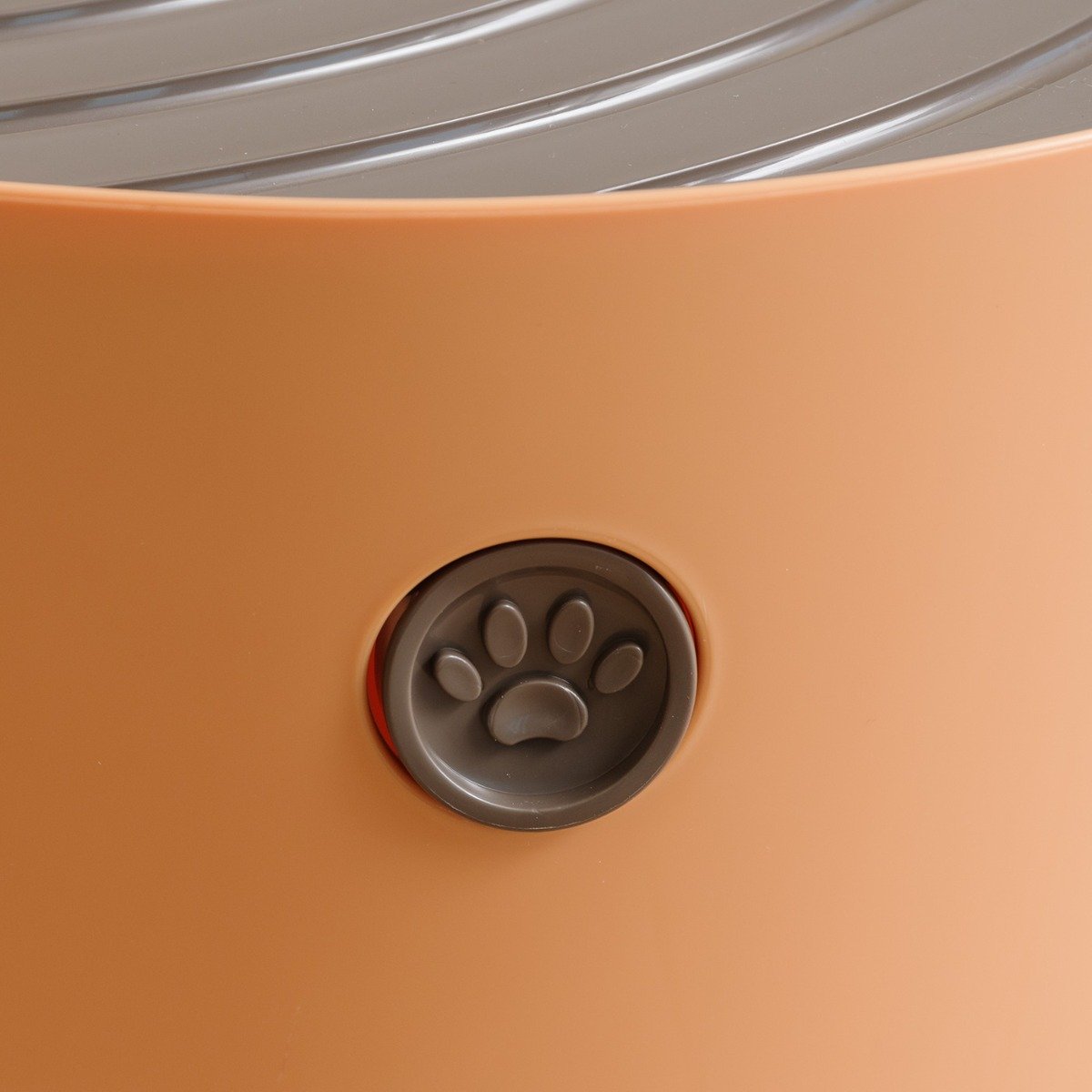 Iris medium top entry litter box clearance